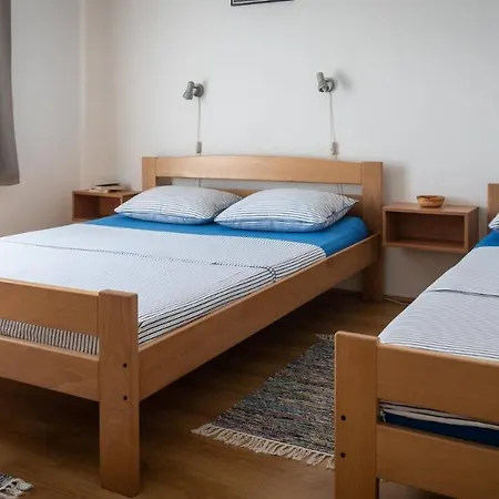 Guest house Kremzar 3*