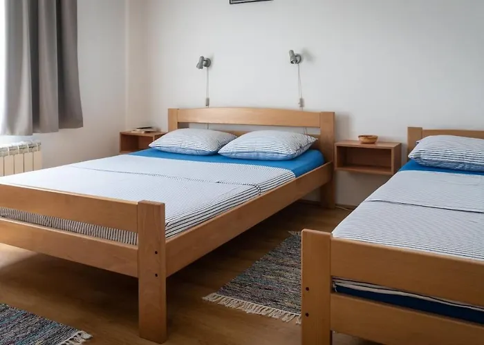 Guest house Kremzar 3*