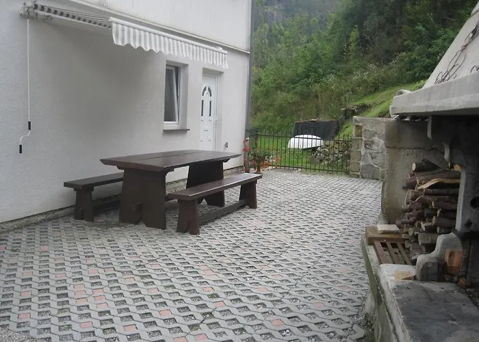 Guest house Kremzar 3*