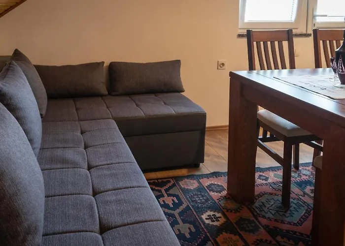 Guest house Kremzar 3*
